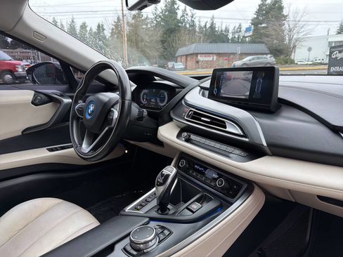 Used 2015 BMW i8 image 18