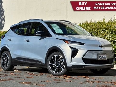 Used 2022 Chevrolet Bolt EUV Premier w/ Sun & Sound Package image 1