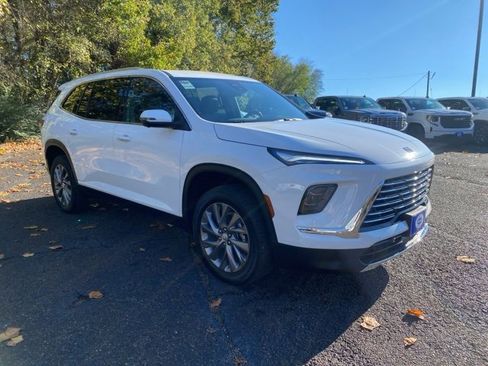 New 2026 Buick Enclave Preferred image 7