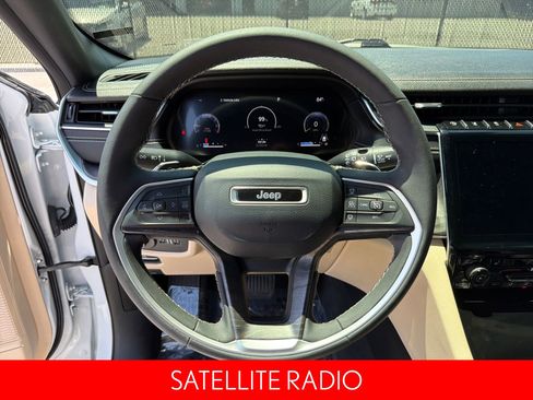 Used 2023 Jeep Grand Cherokee L Limited RWD image 14