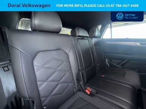 Used 2025 Volkswagen Atlas Cross Sport SE FWD image 26