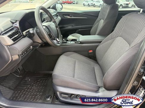 Used 2025 Toyota Camry LE w/ Convenience Package image 12