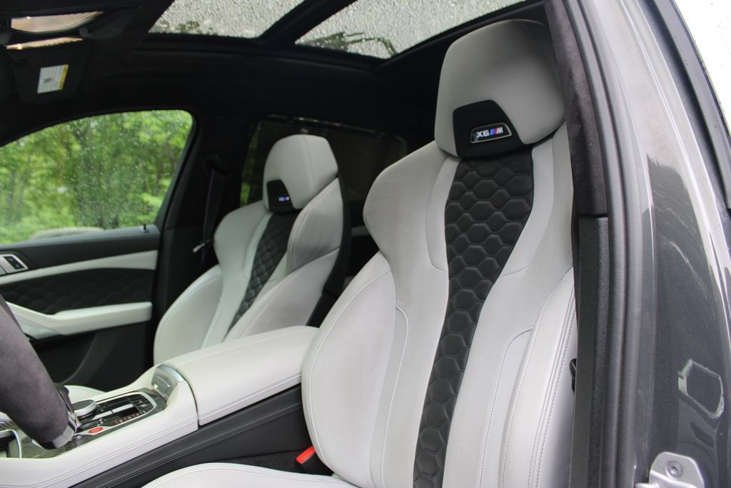 Used 2025 BMW X6 M Competition w/ Executive Package AWD/4WD image 9