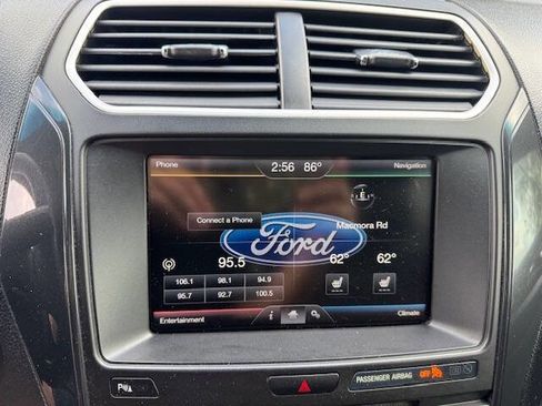 Used 2016 Ford Explorer XLT w/ Equipment Group 202A FWD image 48