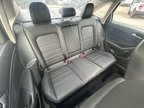 Used 2021 Volkswagen Jetta SE image 28