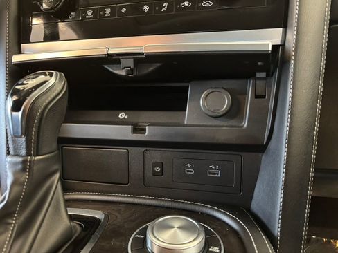 Used 2024 INFINITI QX80 Luxe AWD/4WD image 18
