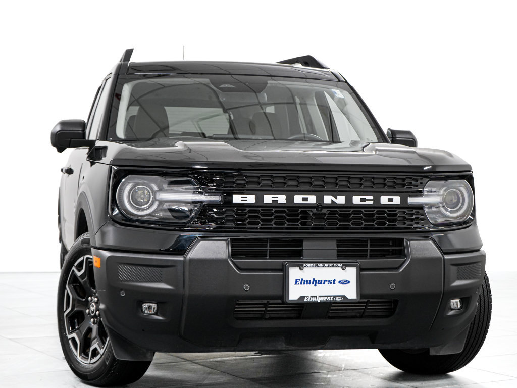 Certified 2025 Ford Bronco Sport Outer Banks w/ Outer Banks Tech Package+ AWD/4WD image 3