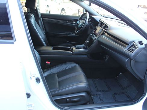 Used 2021 Honda Civic Sport Touring image 10