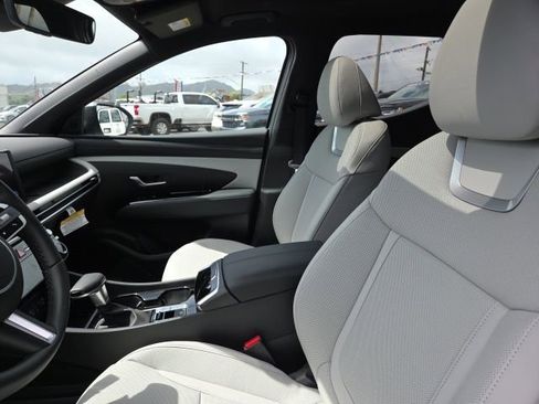 New 2025 Hyundai Santa Cruz Limited image 16