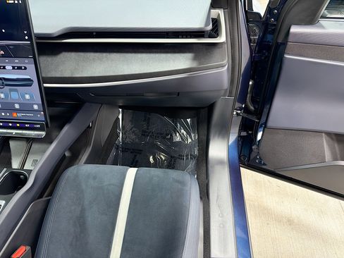 Used 2023 Fisker Ocean One AWD/4WD image 17