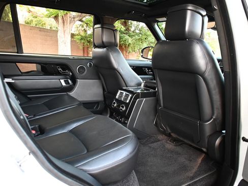 Used 2019 Land Rover Range Rover Long Wheelbase Supercharged AWD/4WD image 18