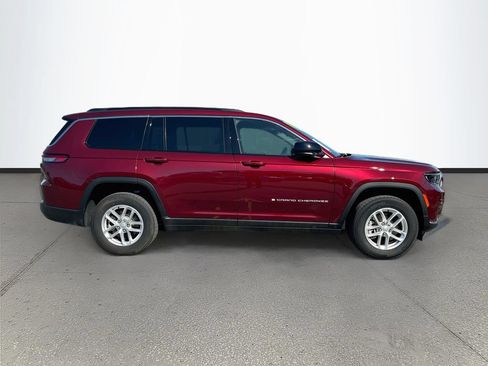 Used 2025 Jeep Grand Cherokee L Laredo w/ Trailer Tow Package RWD image 8