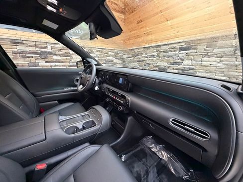 Used 2026 Hyundai Palisade Calligraphy image 13