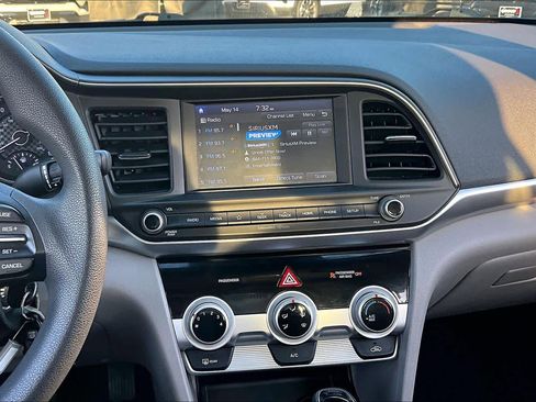 Used 2019 Hyundai Elantra SEL FWD image 7