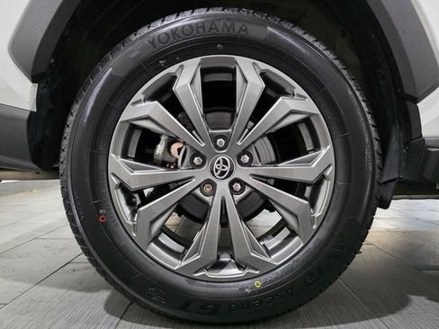 Used 2024 Toyota RAV4 XLE Premium AWD/4WD image 24