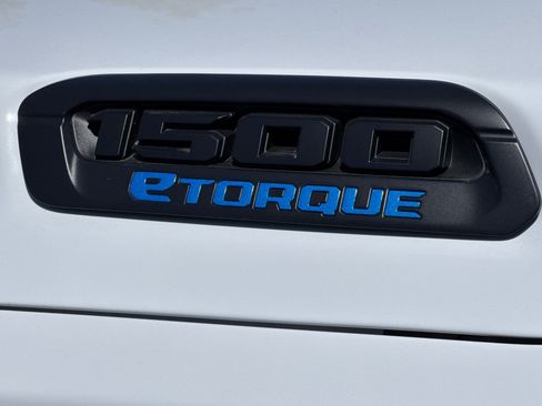 New 2026 RAM 1500 4x4 Crew Cab image 25