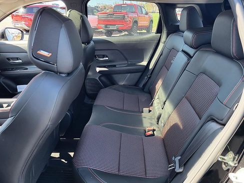 New 2026 Nissan Kicks SR image 12