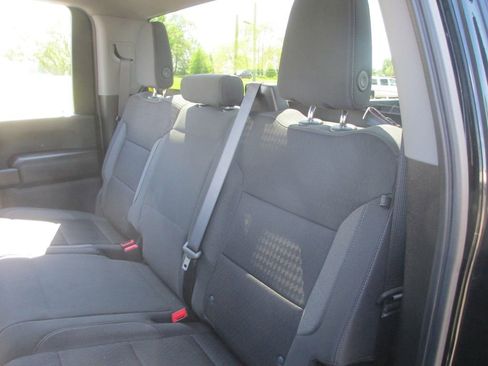 Used 2024 Chevrolet Silverado 2500 Custom w/ Custom Value Package image 21