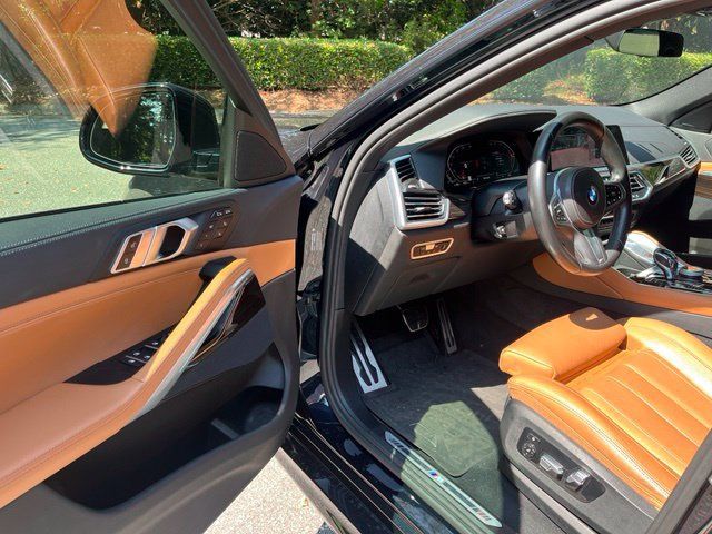 Used 2022 BMW X6 xDrive40i AWD/4WD image 4