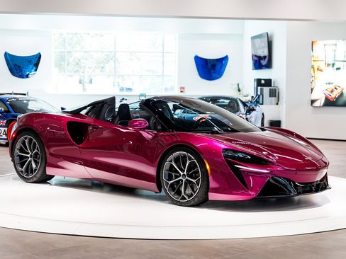 New 2026 McLaren Artura Spider RWD image 2