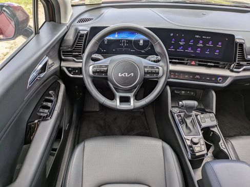 Certified 2024 Kia Sportage SX FWD image 14