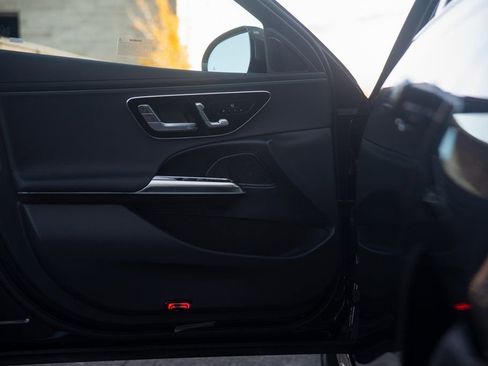 Certified 2025 Mercedes-Benz E 350 4MATIC Sedan image 19