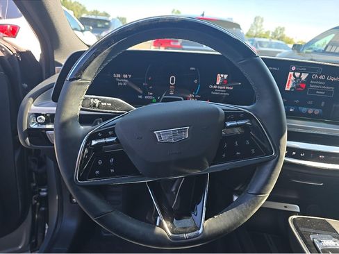 Used 2024 Cadillac Lyriq Sport AWD/4WD image 10
