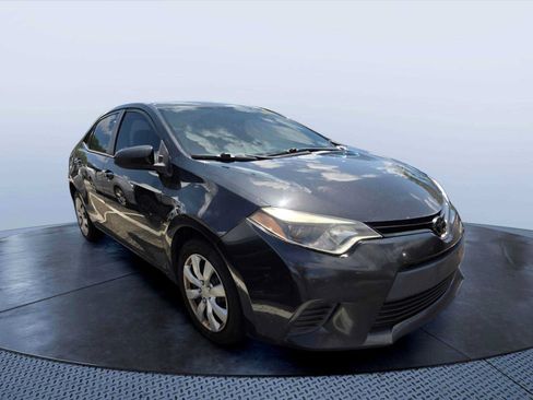 Used 2014 Toyota Corolla LE FWD image 1