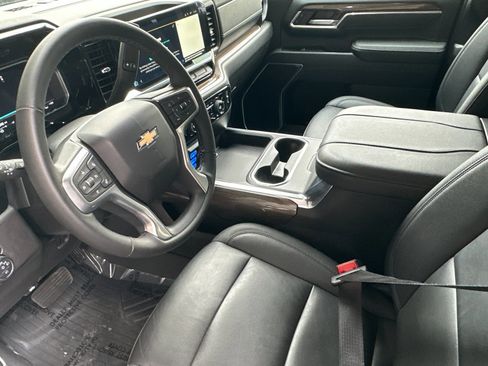 Used 2024 Chevrolet Silverado 2500 LT image 10