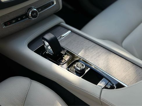 Used 2023 Volvo XC90 T8 Plus w/ Protection Package image 18