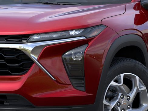 New 2026 Chevrolet Trax LS w/ LS Convenience Package FWD image 10