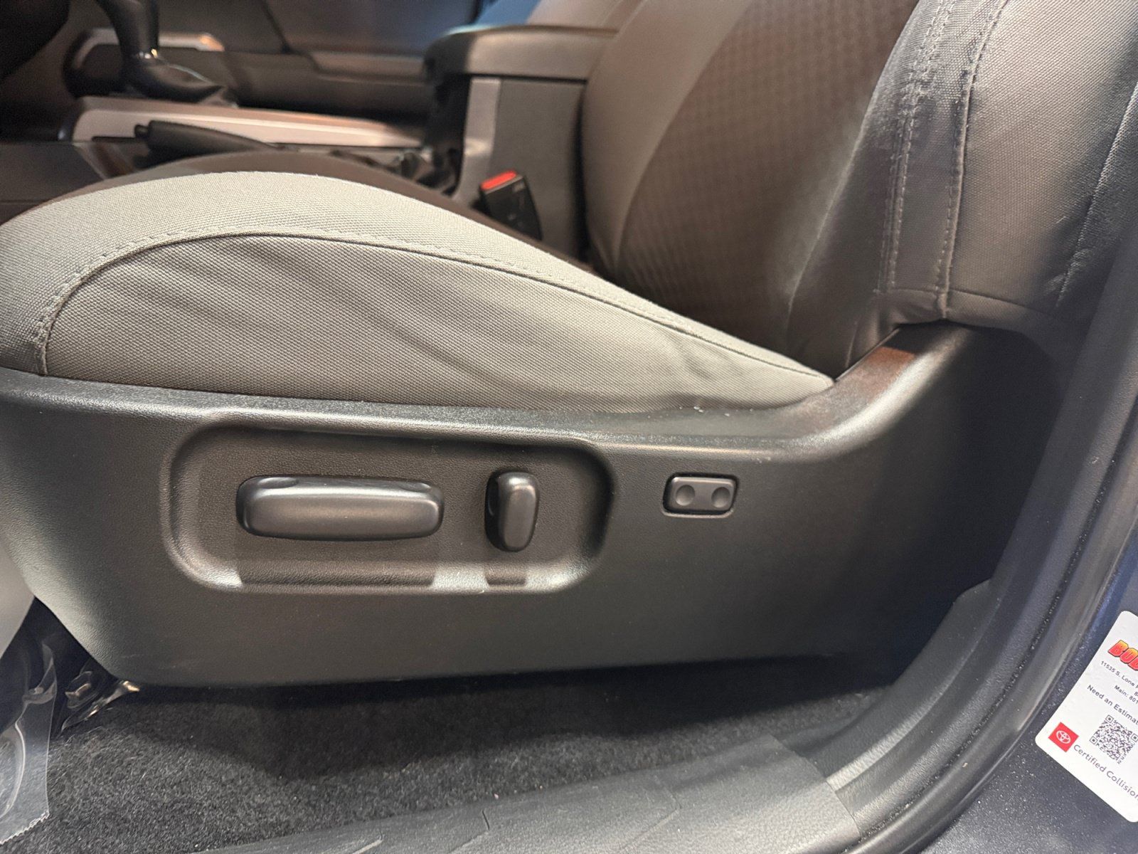 Used 2021 Toyota Tacoma SR5 RWD image 14
