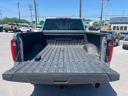 Used 2024 GMC Sierra 2500 Denali w/ Denali Reserve Package AWD/4WD image 17