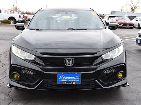 Used 2017 Honda Civic Sport image 4