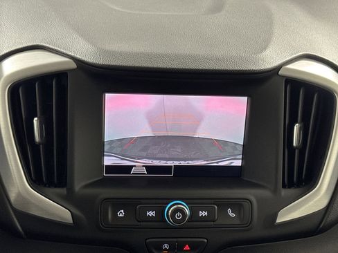 Used 2022 GMC Terrain SLE w/ Driver Convenience Package image 19