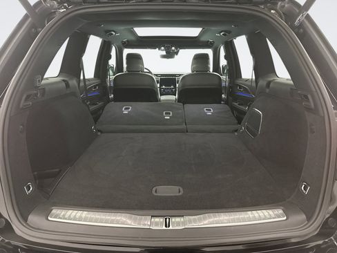 Used 2022 Jeep Grand Cherokee Overland w/ Luxury Tech Group IV image 25