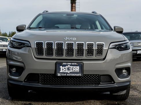 Used 2020 Jeep Cherokee Latitude Plus image 5