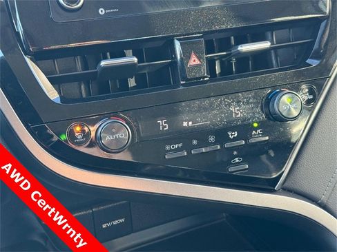 Used 2024 Toyota Camry SE image 28