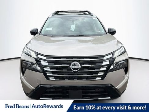 New 2026 Nissan Rogue Platinum w/ Platinum Premium Package AWD/4WD image 2
