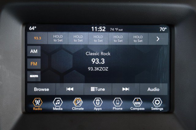 Used 2019 Jeep Compass Latitude FWD image 14