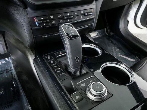 Used 2022 Maserati Ghibli Modena Q4 AWD/4WD image 19