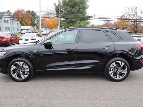 Used 2021 Audi e-tron Premium w/ Convenience Plus Package image 8