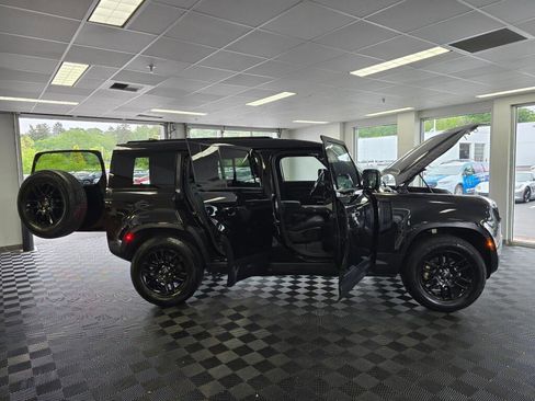 Used 2025 Land Rover Defender 110 S AWD/4WD image 17