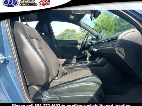 Used 2025 Honda Civic Sport image 13