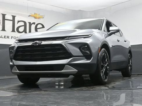 Used 2023 Chevrolet Blazer LT w/ LPO, Cargo Package FWD image 4
