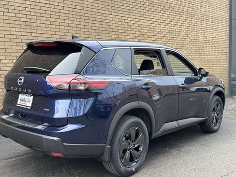 New 2026 Nissan Rogue SV AWD/4WD image 19
