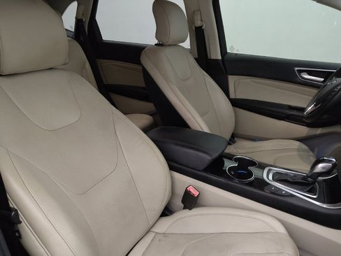 Used 2015 Ford Edge Titanium w/ Equipment Group 302A FWD image 21