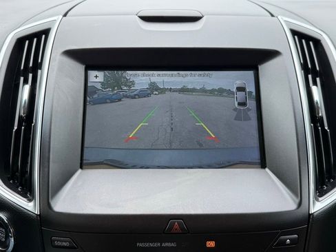 Used 2018 Ford Edge Titanium w/ Technology Package AWD/4WD image 34