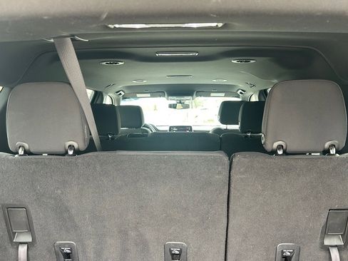 Used 2022 GMC Yukon XL SLE image 33