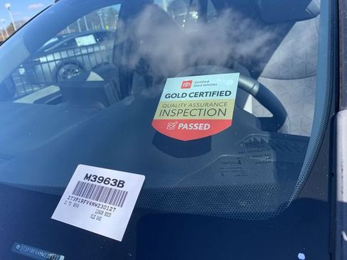 Used 2021 Toyota RAV4 XLE w/ Convenience Package image 39